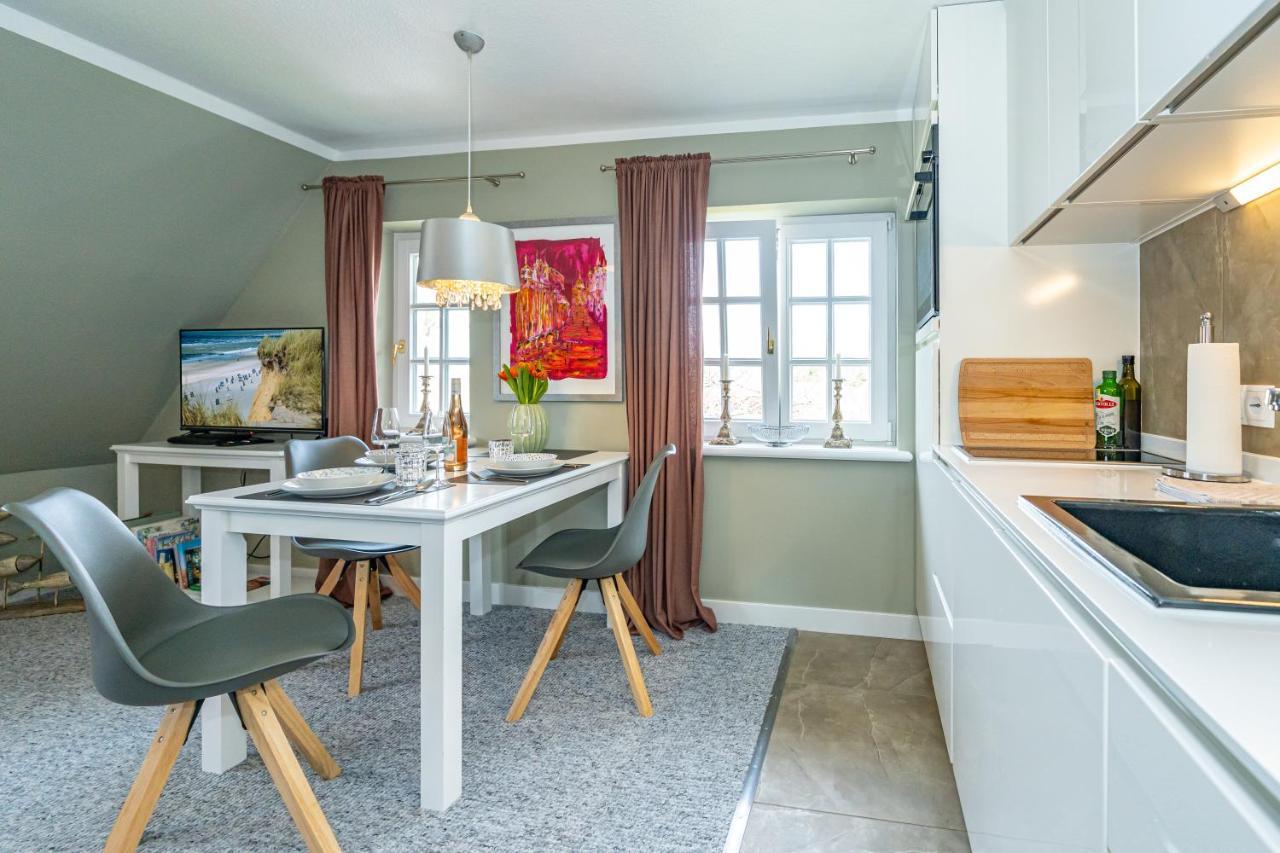 Gemuetliche Wohnung Unter Reet Mit Pool Und Sauna In Keitum Eksteriør bilde